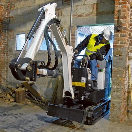 1 Tonne Excavator Image 2