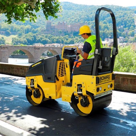 800mm Bomag Ride-On Roller Image 3