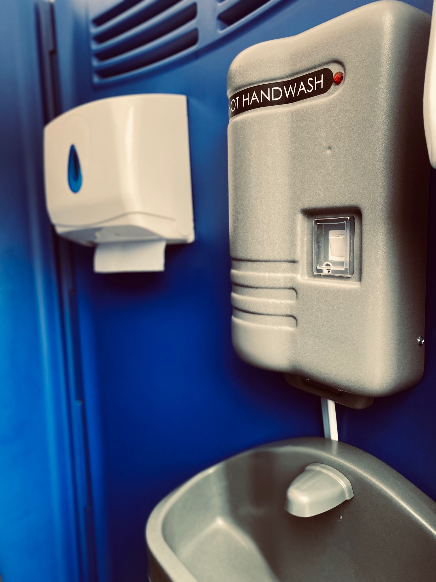 Portable toilets Image 3