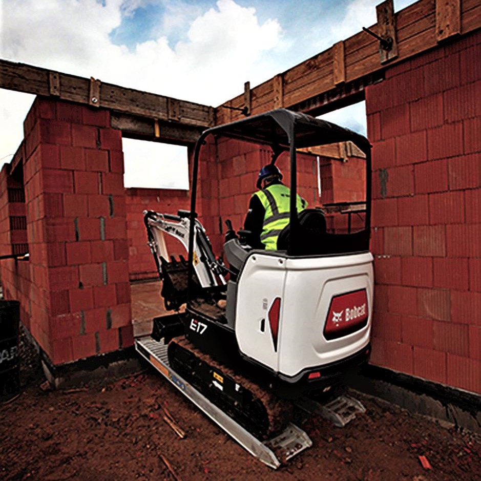 1.7 Tonne Excavator Image 6