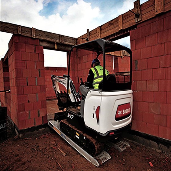 1.7 Tonne Excavator Image 6