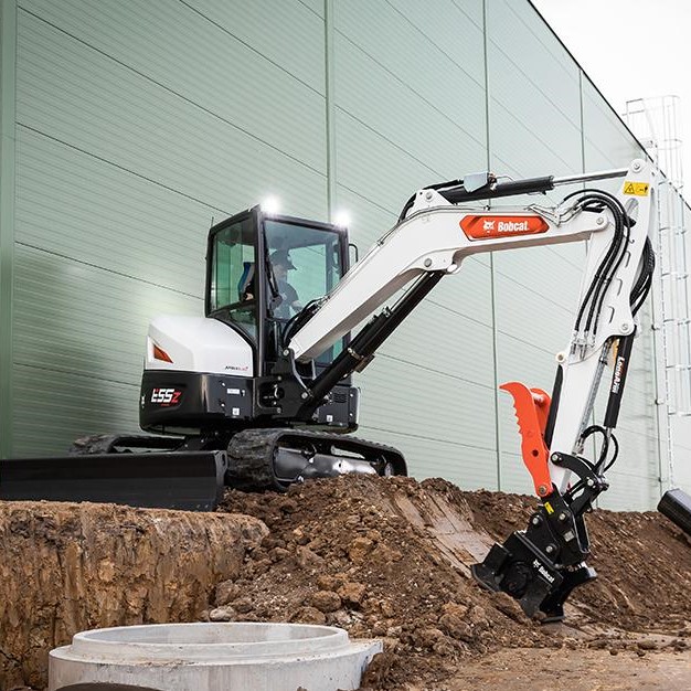 5.5 Tonne Excavator Image 2