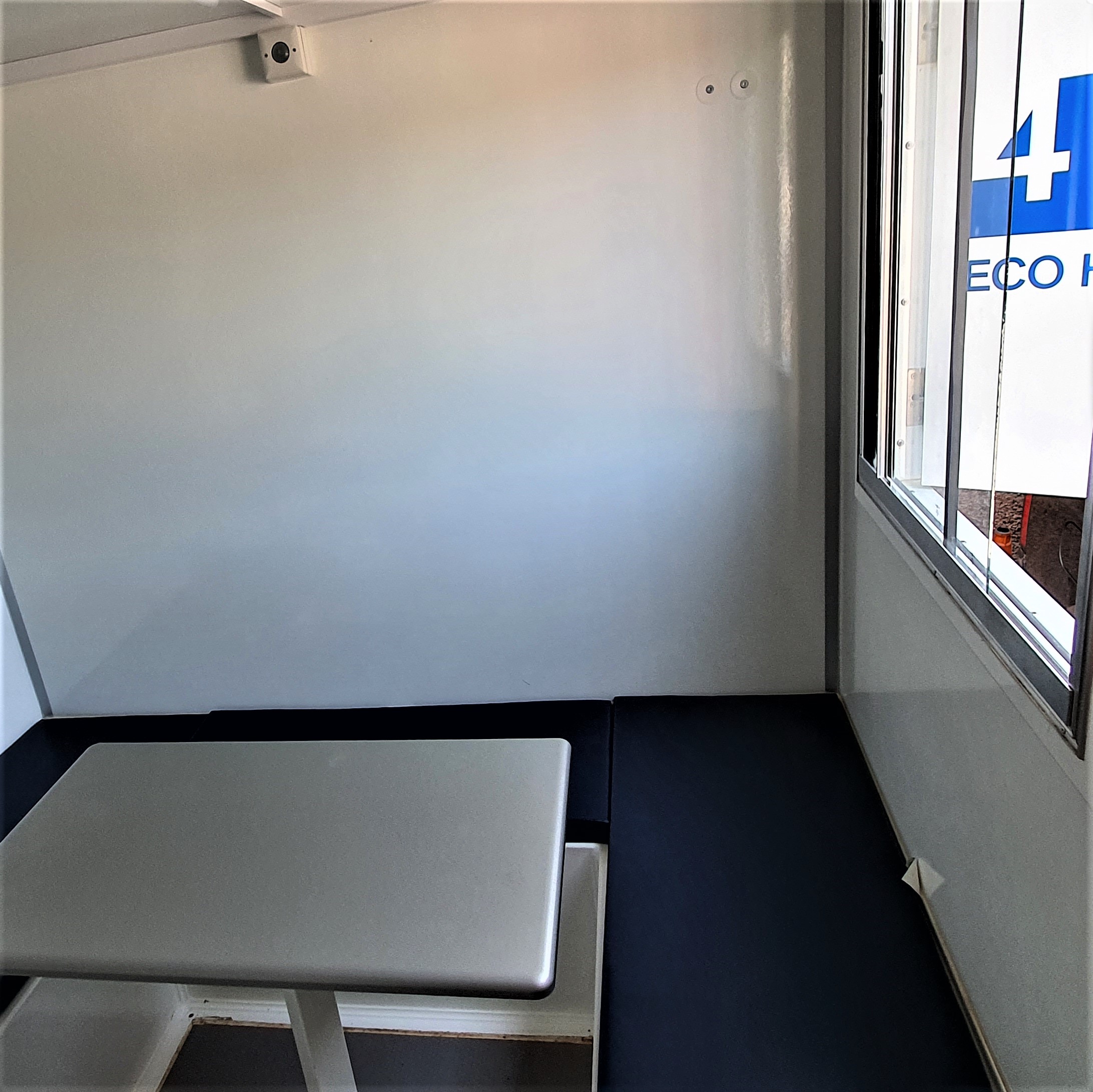 12' Solar Hybrid Welfare Units Image 4