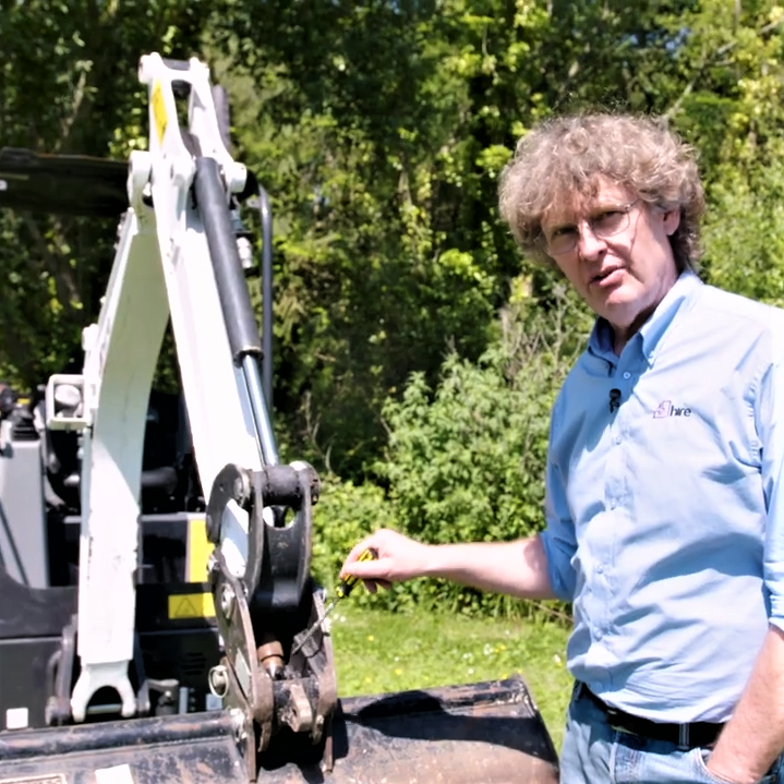 Common problems when changing a Ratchet & Screw Excavator bucket