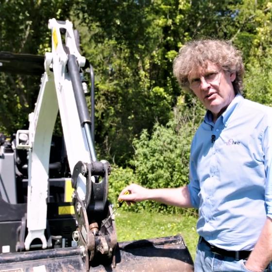 Common problems when changing a Ratchet & Screw Excavator bucket